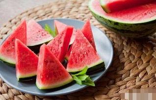 五米娱乐吃瓜,揭秘娱乐圈最新“吃瓜”热点  第2张