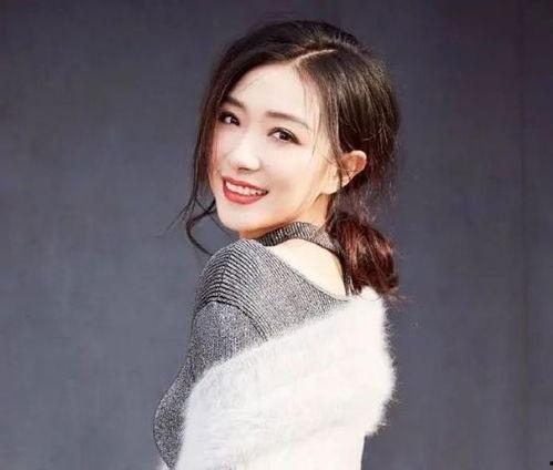 娱乐吃瓜女艺人牺牲小说,娱乐界的悲情女艺人传奇  第3张